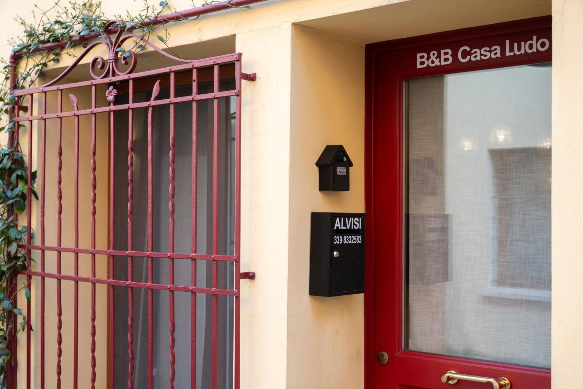 Bilocale Centro Storico Cesena Casa Ludo Apartment Bagian luar foto
